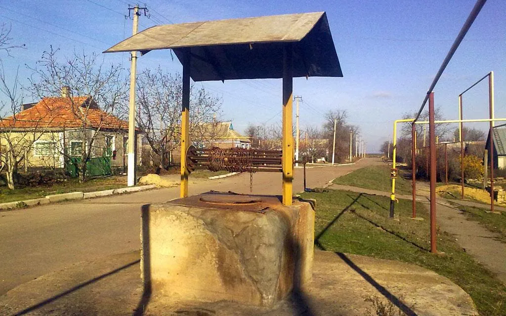 Трихатська криниця