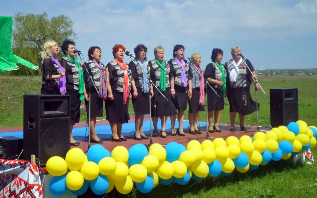 Трихатські Пісенні барви в Ковалівкі