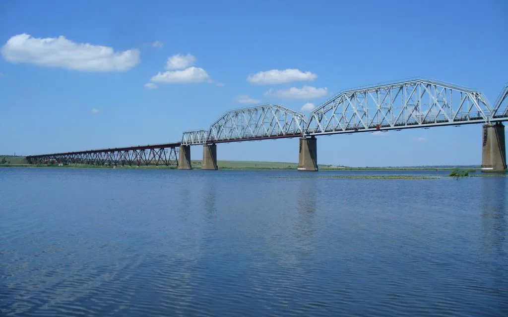 Трихатський залізничний міст