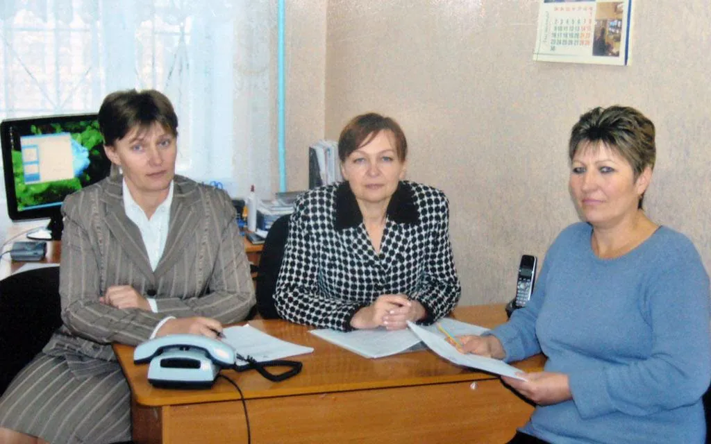 Працівники апарату місцевого самоврядування