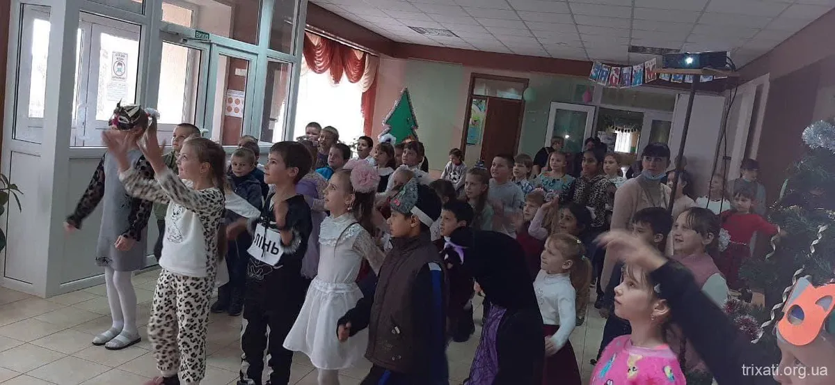 Святий Миколай, ти до нас завітай!
