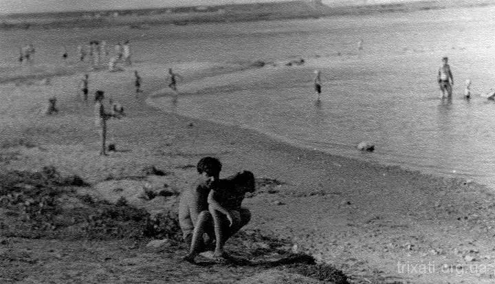 Берег річки Південний Буг у Трихатах. Кінець 50-тих років