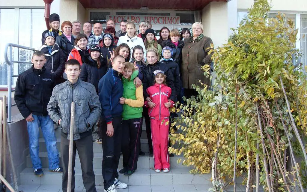 Зелене мереживо для рідної школи