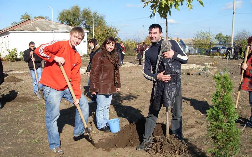 Зелене мереживо для рідної школи