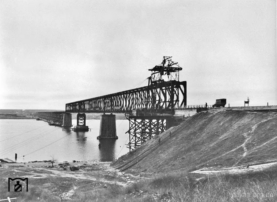 Трихатський міст через Буг. 1943 рік