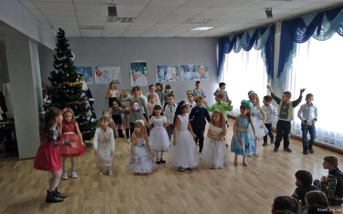 Миколаю, Миколаю, ти прийди до нас, благаю!