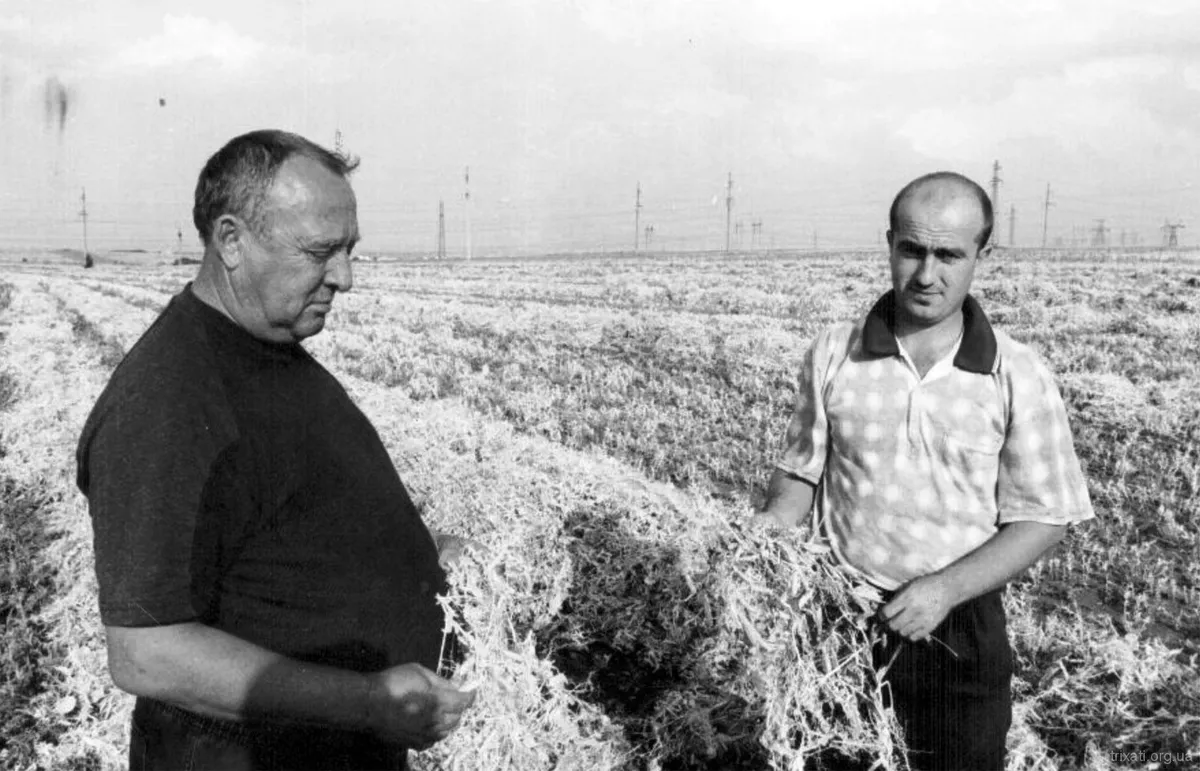 Мінаєв Павло та агроном Чорний Віталій