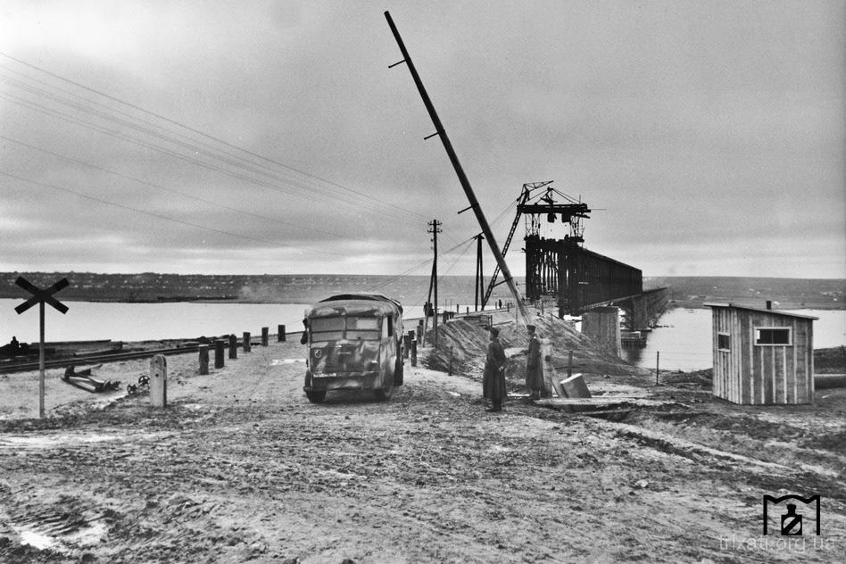 Трихатський міст через Буг. 1943 рік